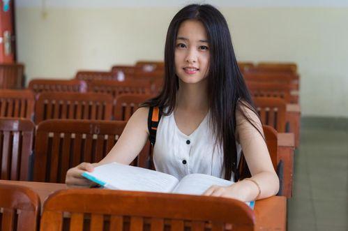 娱乐吃瓜君女大学生,揭秘校园热点事件背后的真相