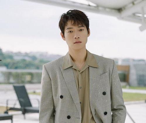 刘雨昕吃瓜娱乐圈