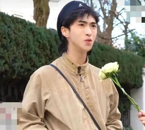 娱乐八卦吃瓜少女